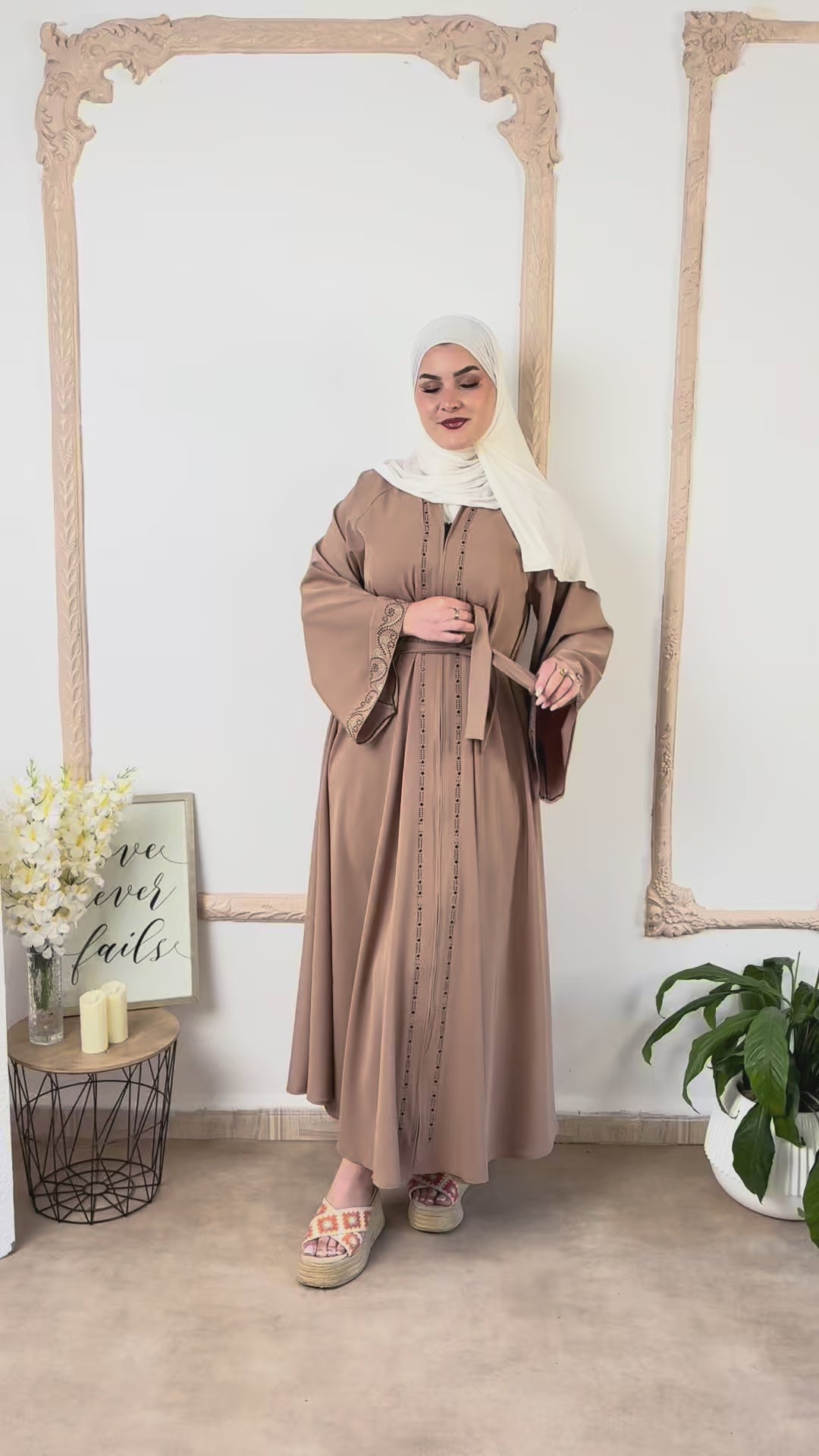 ABAYA