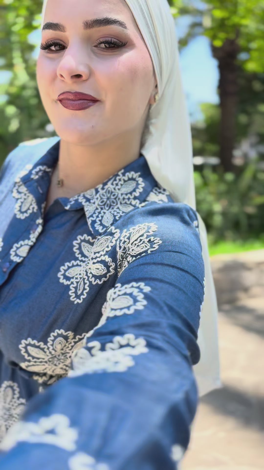 ROBE LIN JEAN BRODEE