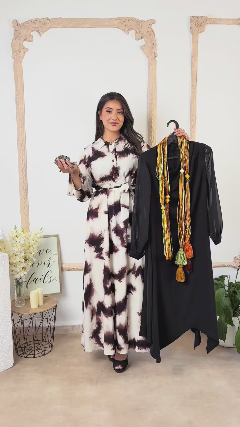 ROBE NOIR MANCHES FOULARD